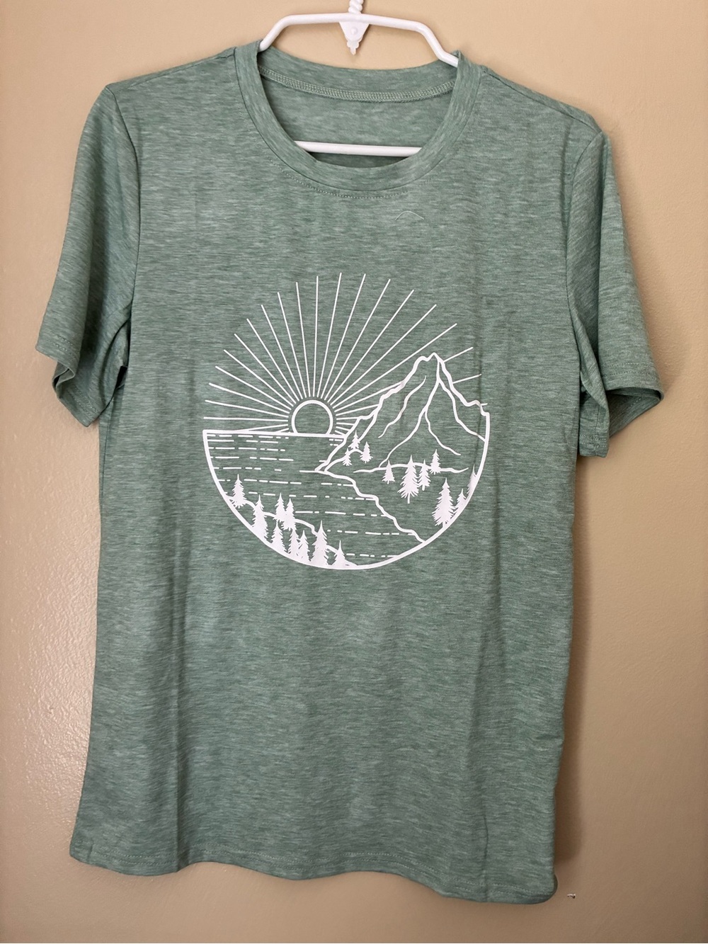 Women’s Sage Green Graphic Short Sleeve Tee